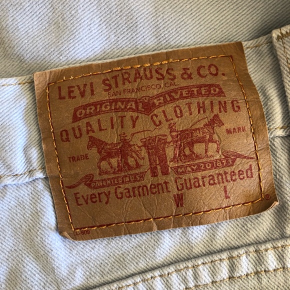 SOLD Vintage Y2K Levi's Denim Jorts Shorts - Picture 5 of 6